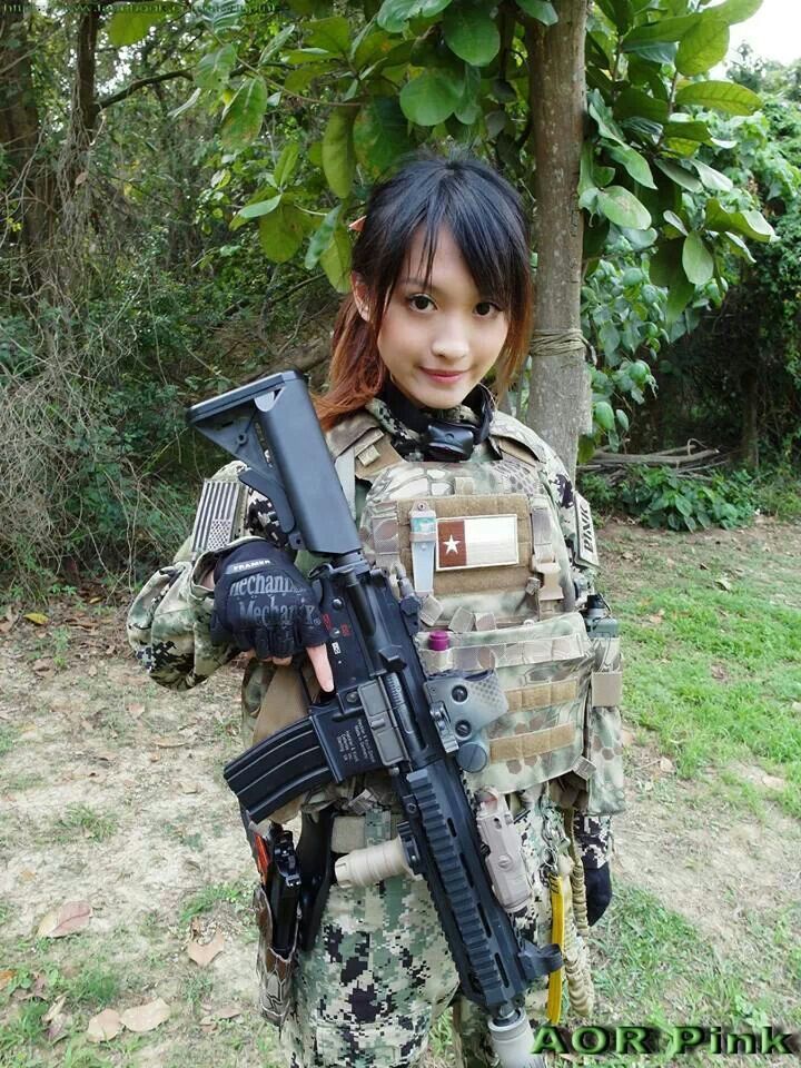 Name:  91fa1f5e67b761828430af23e8ca4c9d--gunslinger-girl-military-guns.jpg
Views: 964
Size:  181.7 KB