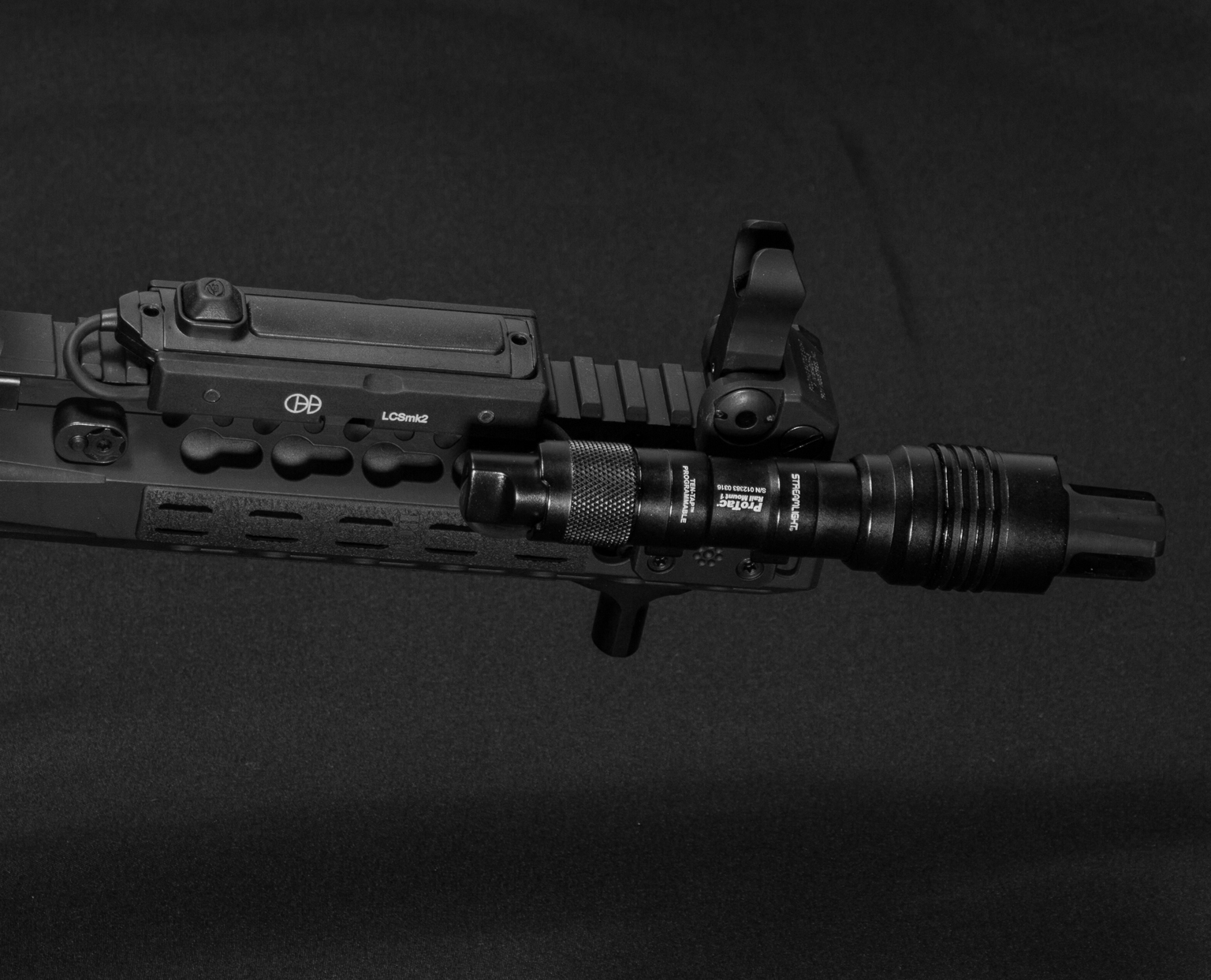 IMG 2754 Cloud Defensive LCS BnW